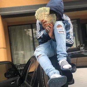 Meet your Posher, Xay